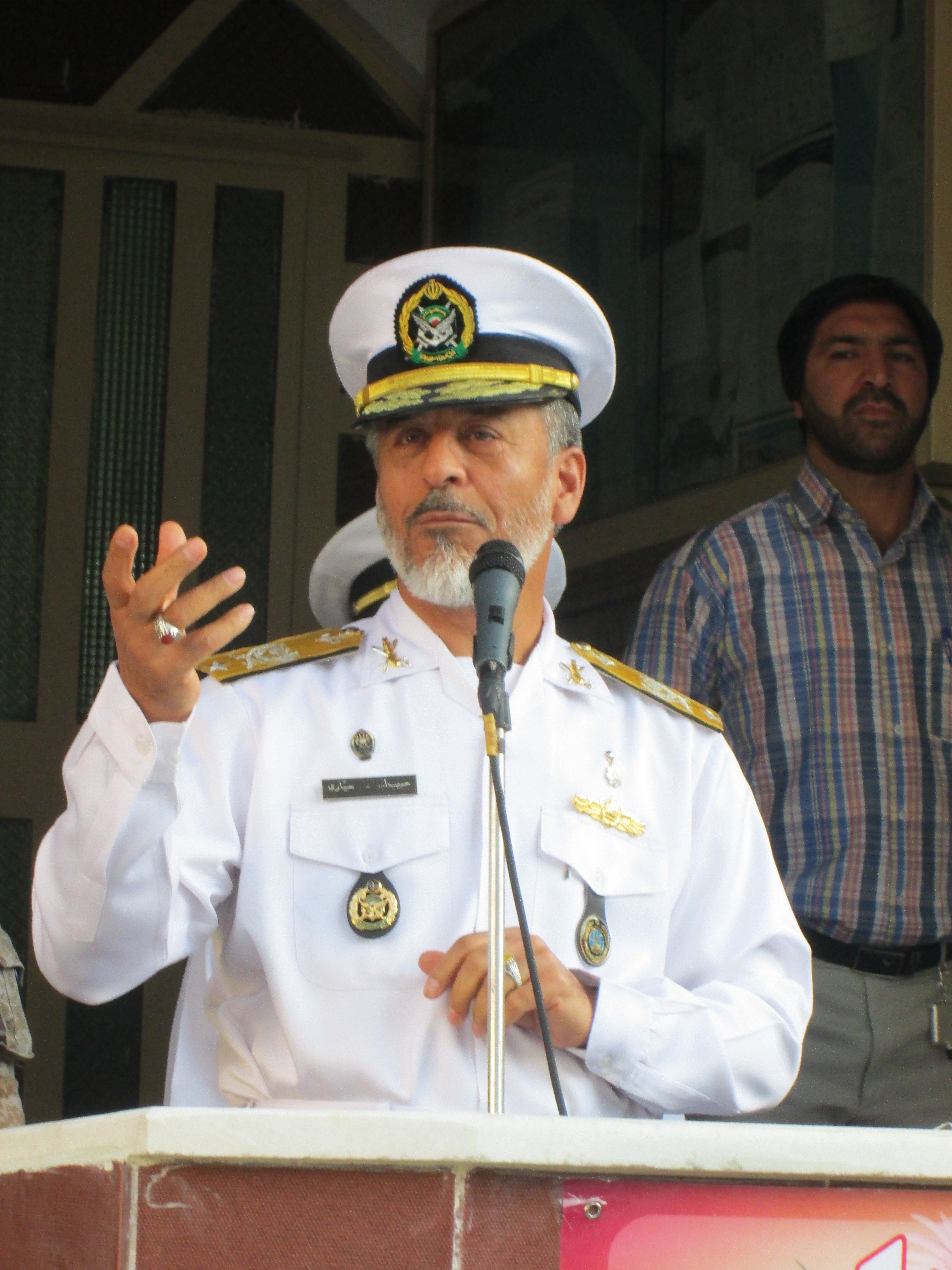 بازگشایی مدرسه در روز اول مهرماه با حضور دریادار سیاری فرمانده نیروی دریایی ارتش